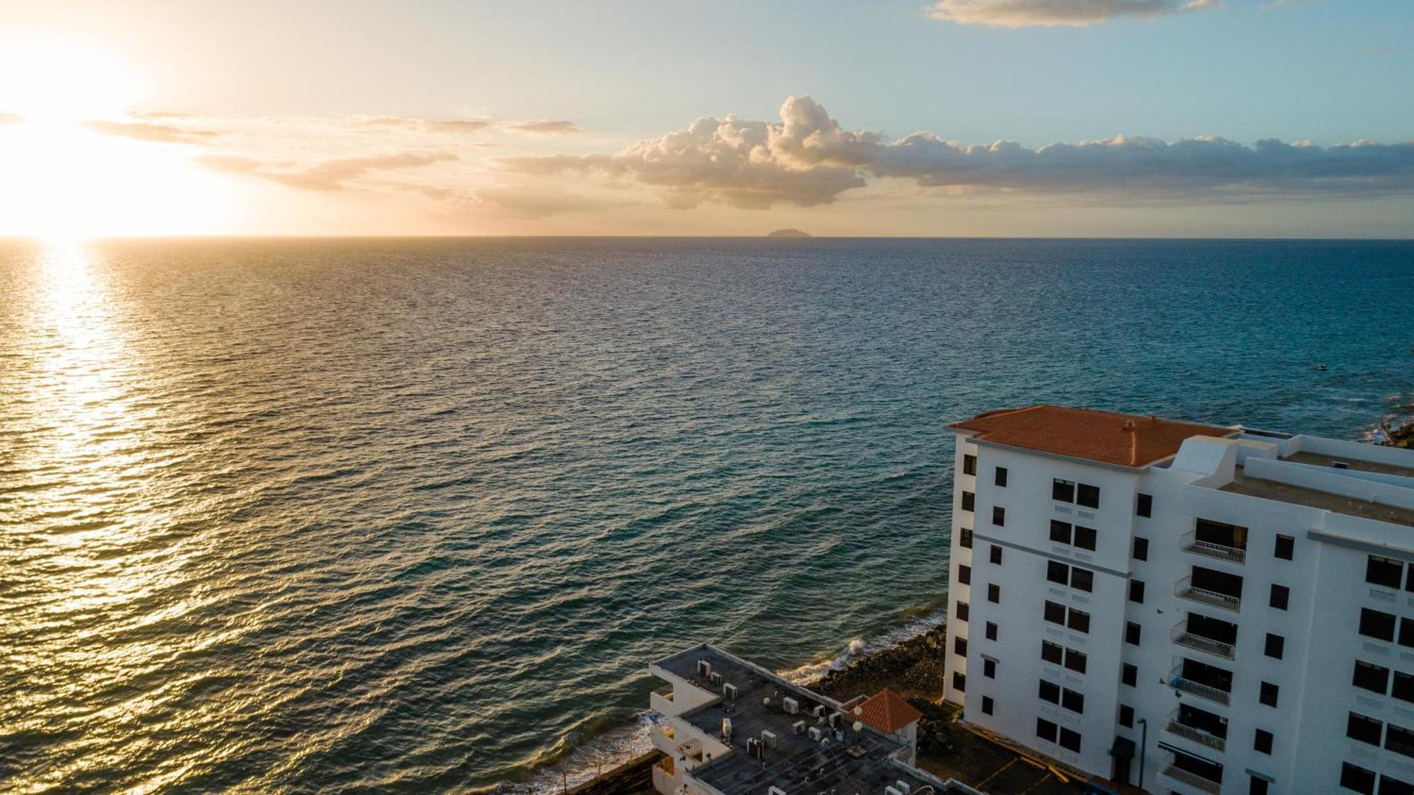 Beachfront 2 Bdr Unit At Victoria Del Mar 4E Rincón Exteriör bild